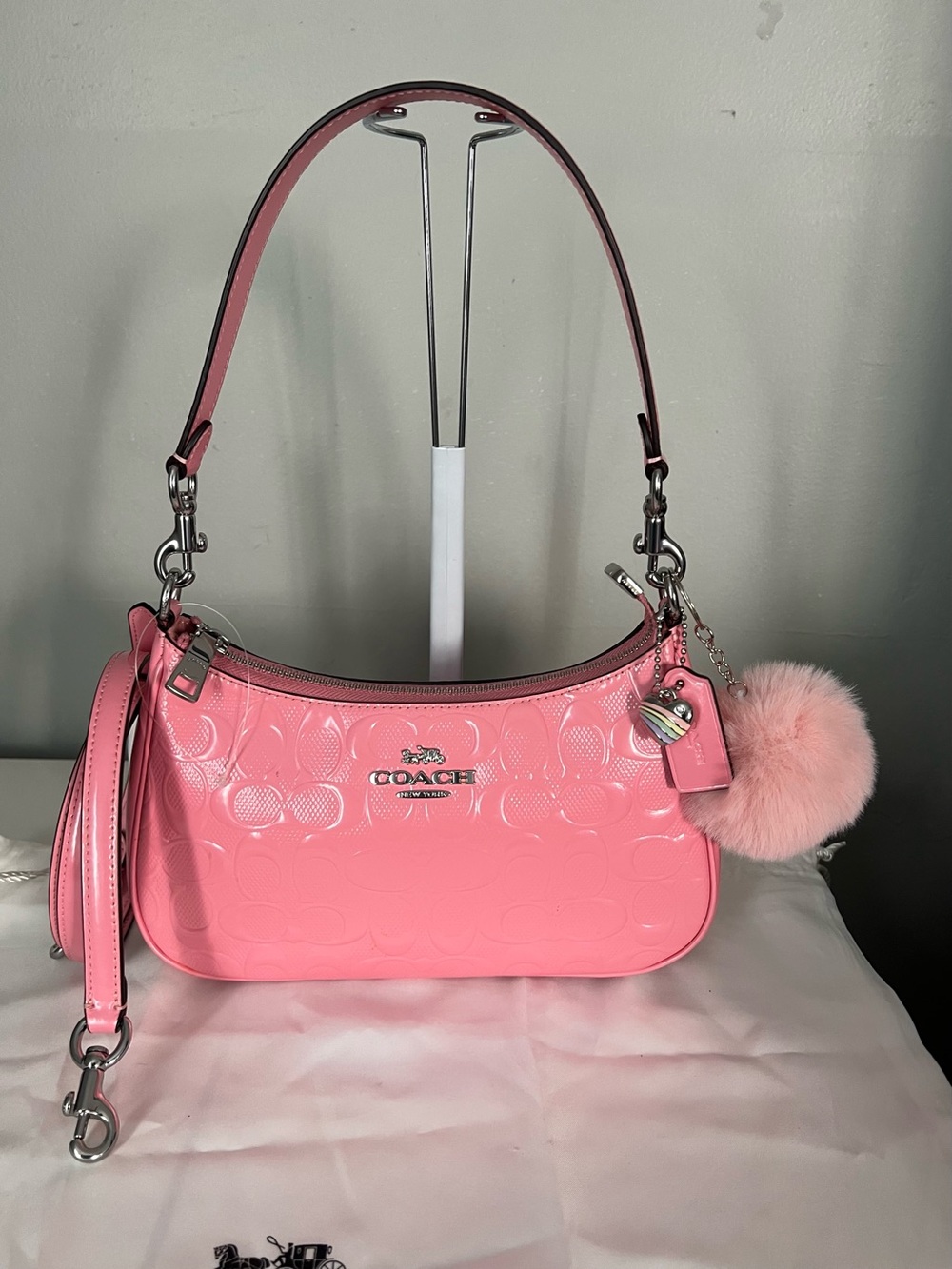 Coach Teri Shoulder Bag In Signature Leather